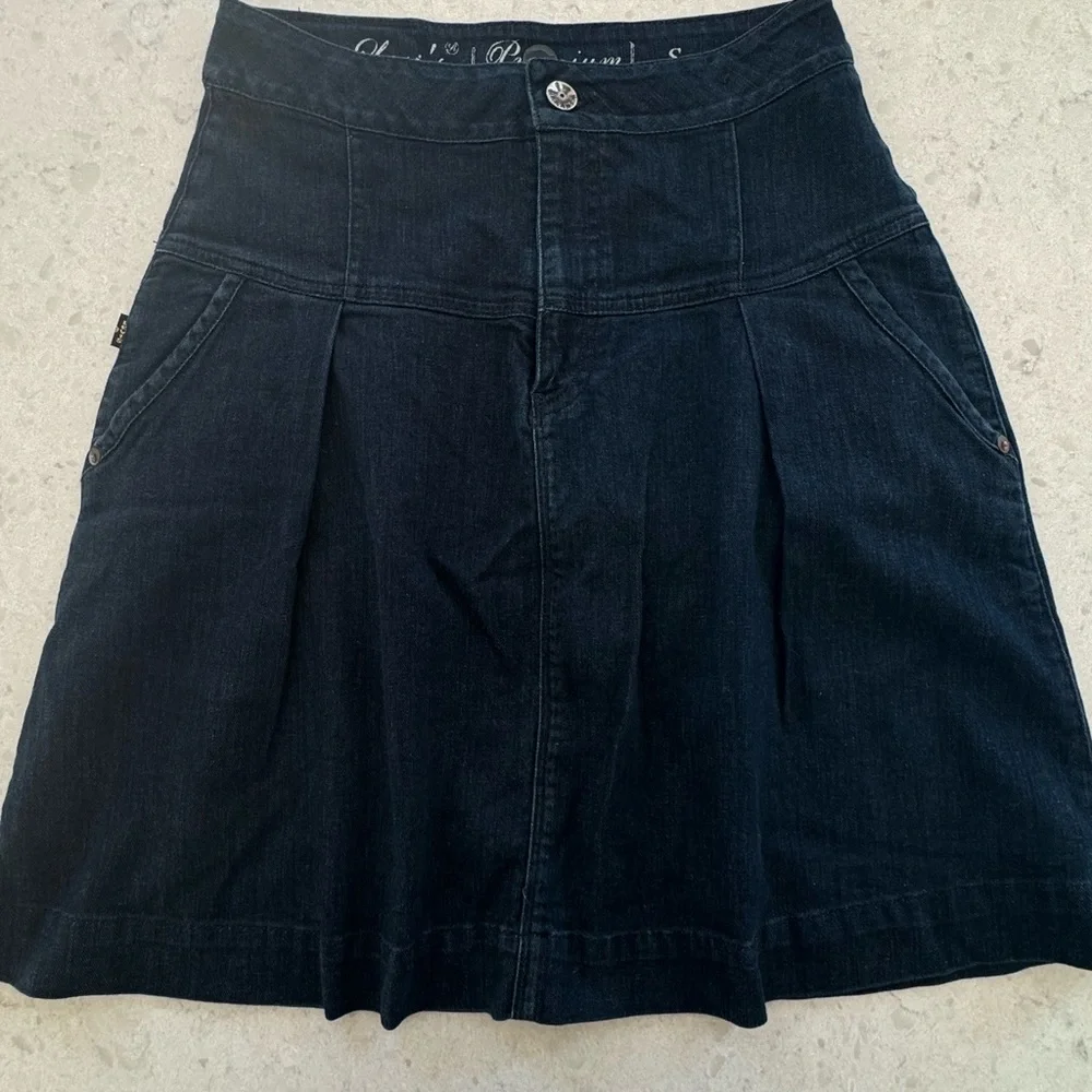 Classic Levi’s Dark Blue Denim Skirt Small
